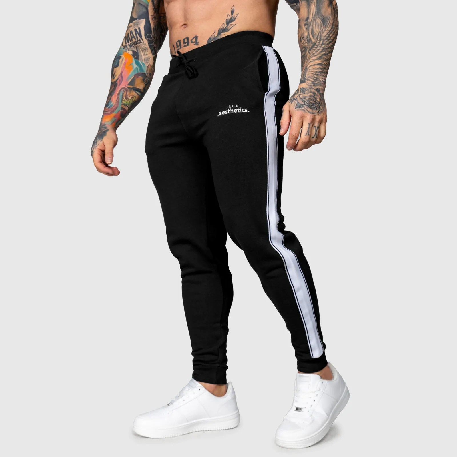 Pantaloni de trening Jogger Iron Aesthetics Strips, negri-1