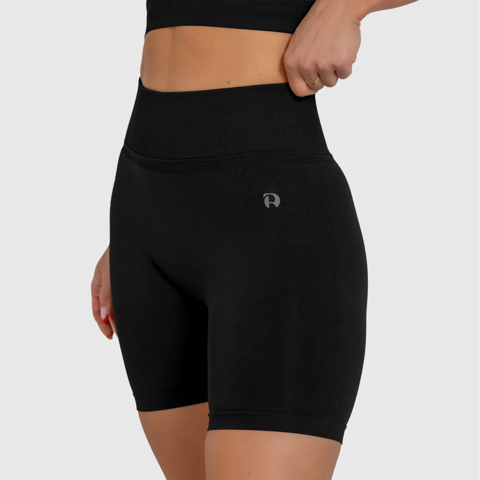 Pantaloni scurți de damă sport Iron Aesthetics Ultimate, negri-1