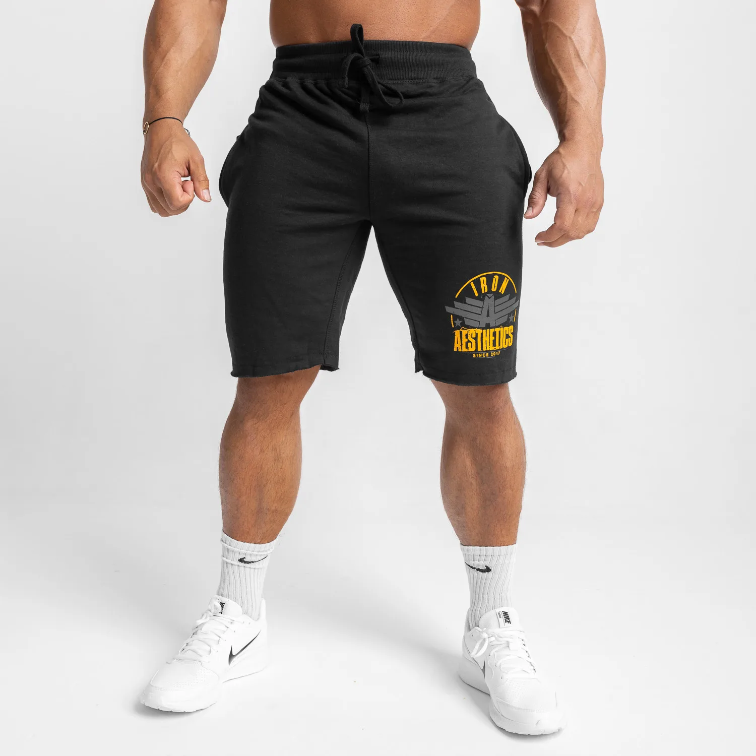 Pantaloni scurți de trening pentru bărbați Iron Aesthetics Force, negrii-1