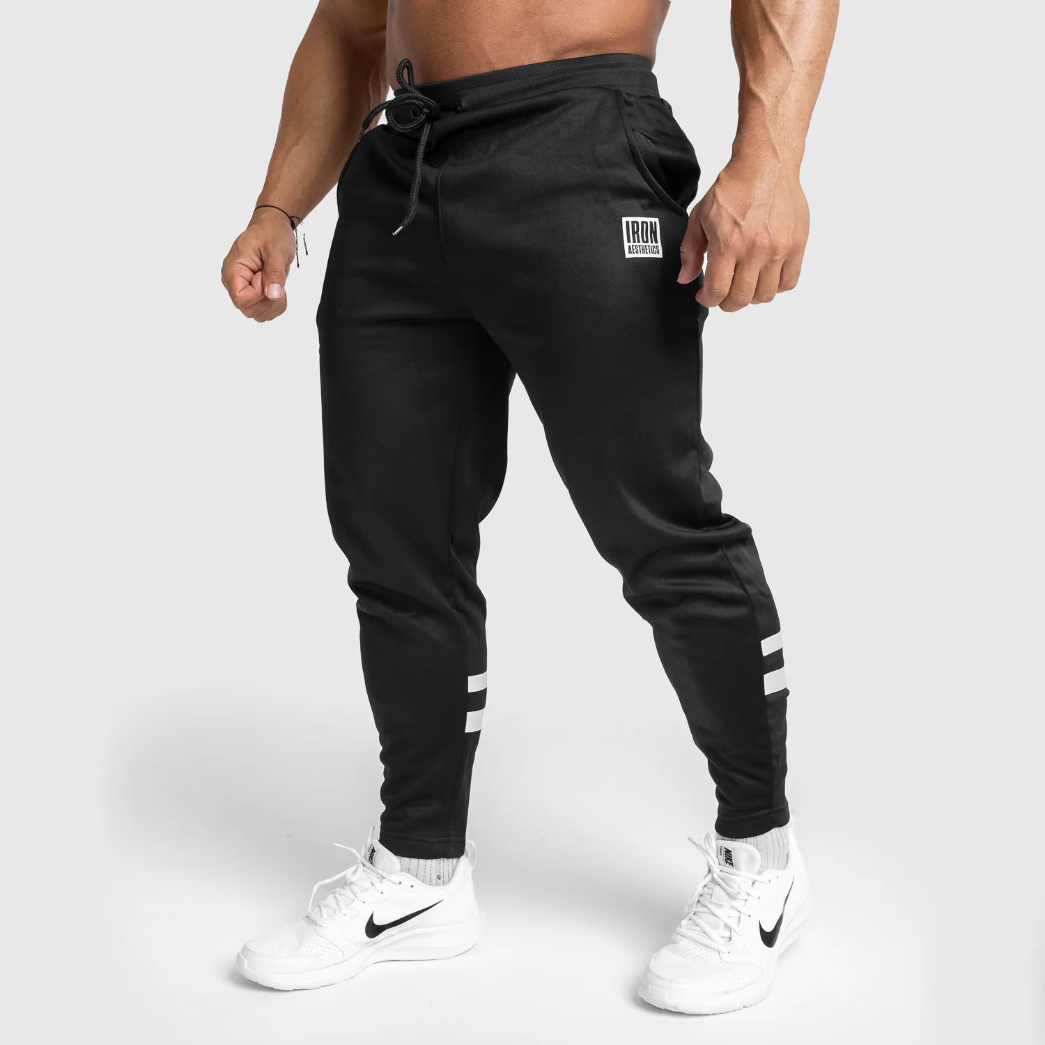 Pantaloni de trening Jogger Iron Aesthetics Boxed, negri-1
