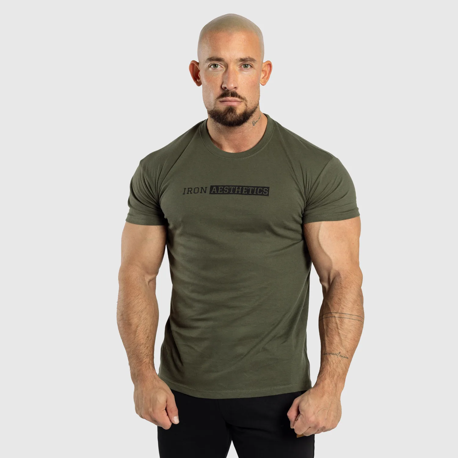Tricou fitness bărbați Iron Aesthetics Gym, verde armată-1