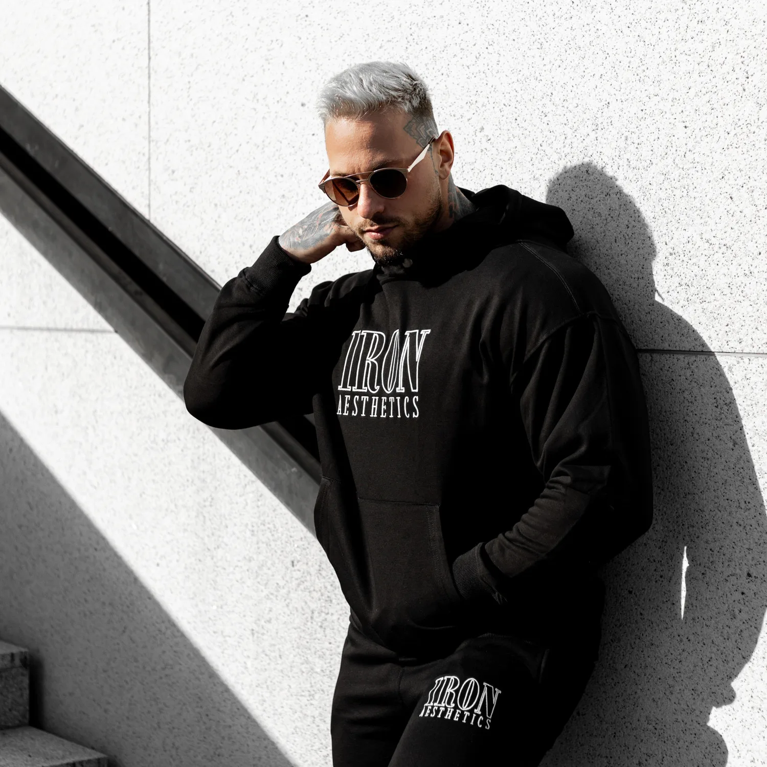 Hanorac pentru bărbați Iron Aesthetics Swaggie, negru-1